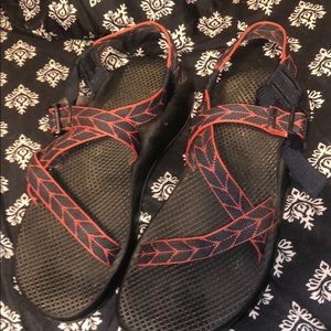 Authentic chacos
